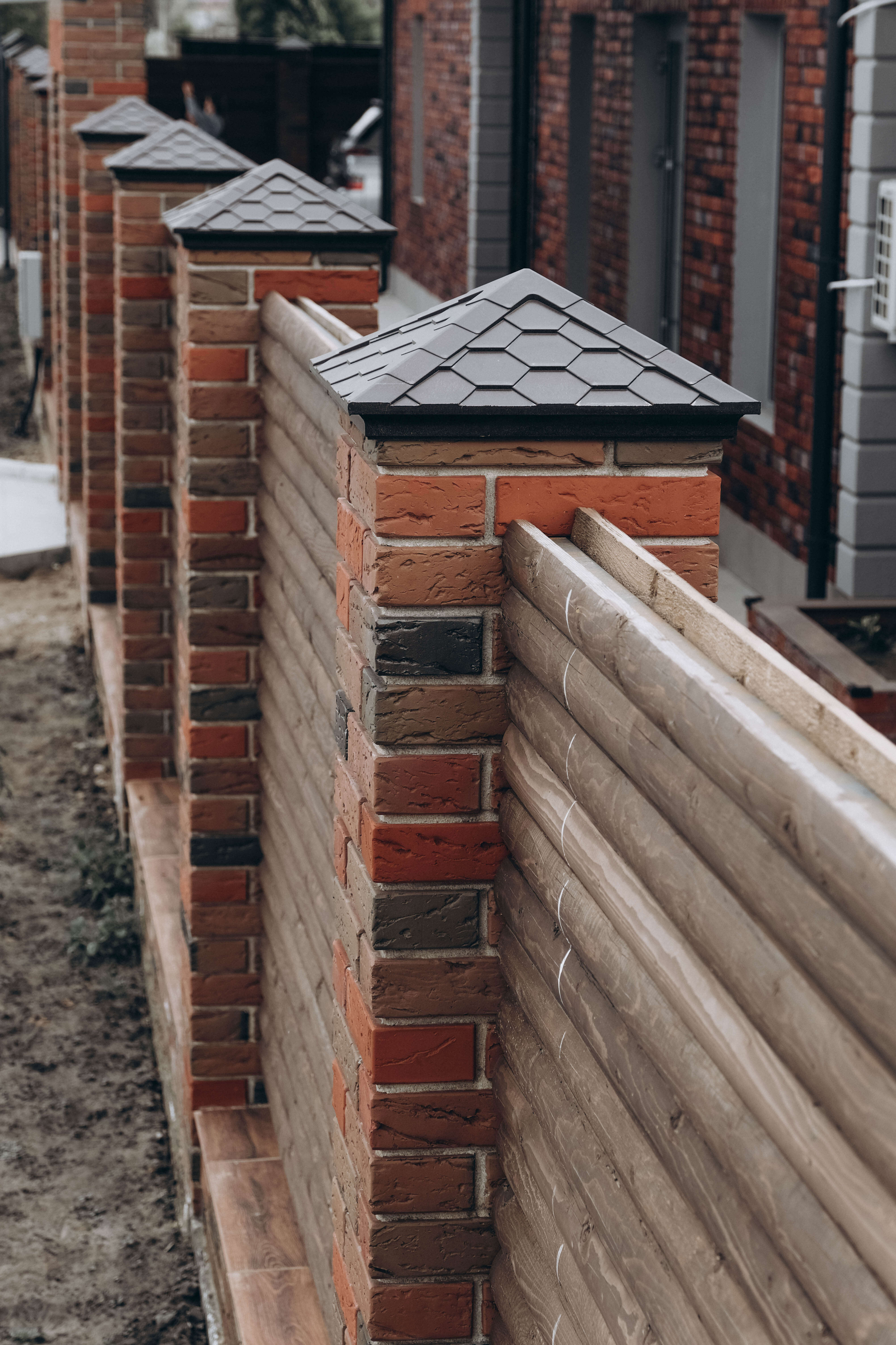 Колпак Zking Эверест Коричневый на столб 1.5х1.5 кирпича (390х390мм) в Ачинске фото